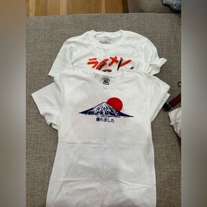 Bundle White and Red Graphic T-Shirt